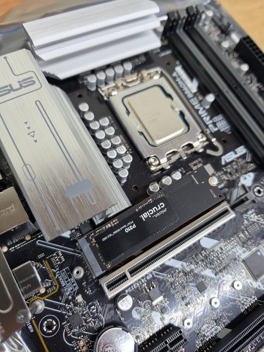 조립 PC 한 대가 완성되기까지 - 부품 선정부터 점등까지 사진
